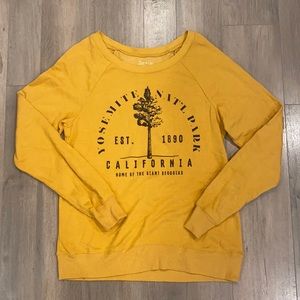 Women’s sweatshirt